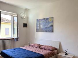 Spazioso appartamento 2, hotel v destinaci Tortona