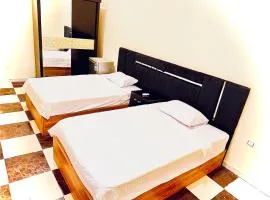 Cozy Apartment Near Beach AC Free Parking