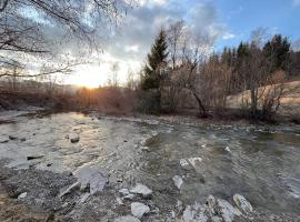 River House, hotel a Lazeshchyna