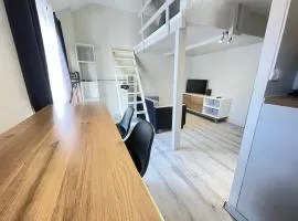 Studio Calme et Confort - Proche Centre-ville & commerces - 20min du Futuroscope - Wifi GRATUIT