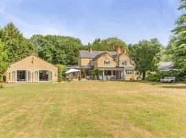 8 Bed in Bozeat oc-y32590