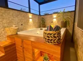 Refúgio Romântico com Jacuzzi Privativa perto do Centro Histórico