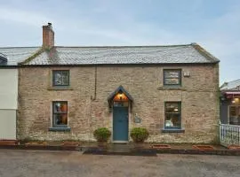 Church Cottage by Coast & Country Stays