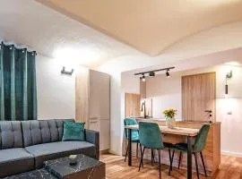 URBAN BASE CELJE Apartment with FREE Parking & Terrace