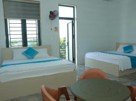 Motel Nam Mỹ View Đẹp Gần Suối Mơ, hotel di Tân Phú