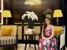 The Lamp Homestay Hue