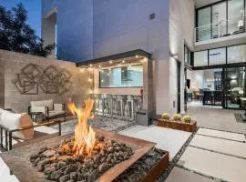 Luxury Desert Retreat