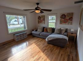 Cozy Home, ξενοδοχείο σε Easley