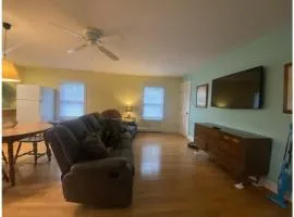 Cozy In-Law Suite Near York Beaches