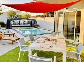 Villa avec piscine entre plages et villages de pêcheur