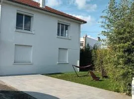 Comfortable studio dans une maison au calme