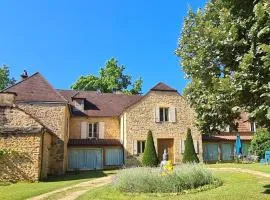 Domaine Swayoga suite familiale de charme au cœur de la nature près de Sarlat pour quatre personnes