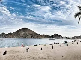 Cabo Condos Unit 4- 5 minute drive to the beach