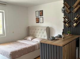 Apartment Lake story, хотел в Плужине