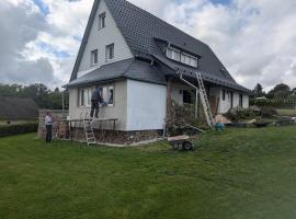 Ferienhaus Belvedere, hotelli kohteessa Manderscheid