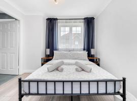 Fully equipped Parkside room 5min from Colliers wood Station R4、ロンドンのホテル