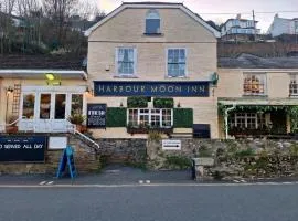 Harbour Moon Inn