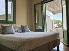 Levanda house in Tinos by Tinosstay, hotel di Tripótamos