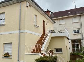 Villa MariPili, Hotel in Cartes