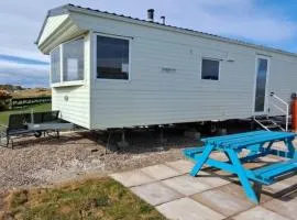 Aurora on the Dunes- Cozy Coastal Retreat with Scenic Views
