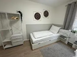 Hostel by BookieBooking