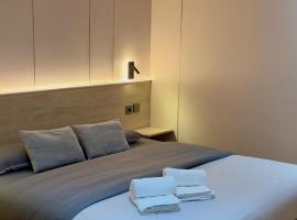 ITOUR Hotel & Coffee, hotel a Museros