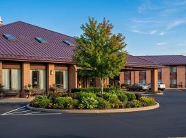 Capital O Amerihost Inn and Suites Fulton Hwy 54 MO, hotel u gradu Fulton