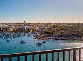 Seaview Sunset Court 15, hotell i Birżebbuġa