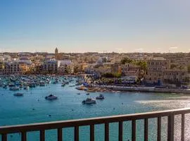 Seaview Sunset Court 15