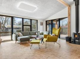 8882-Glesborg-Kaervejen-5, hotel i Fjellerup Strand
