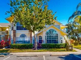 Resort condo w/ shared Pool and Hot Tub, close to Disney & other theme parks