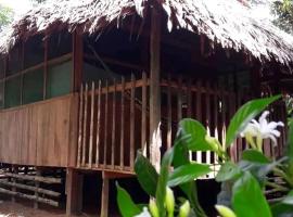 Lilies Of The Field, Hotel in Leticia