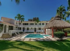 Villas Paraíso Manzanillo,Club Santiago Casa Playa