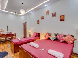 The Family Courtyard Inn