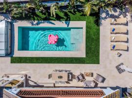 GRAND VILLA SALOU ONLy FAMILIES, hotel a Salou