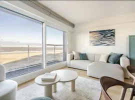 Seafront apartment Duinbergen