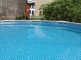 Casa da Ponte - Centro Histórico, Hotel in Goiás