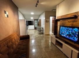 Aconchegante casa no centro de Guaxupe، فندق في غواكسوبي