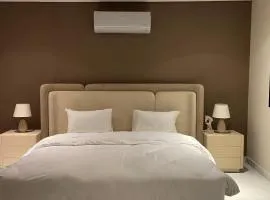 Gulberg - Premium One-Bed Apartment