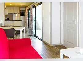 6 guest Cottage with Pool & Terrace