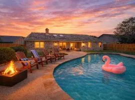 Stylish Villa-Near Stadiums, Large Pool,Pool Table