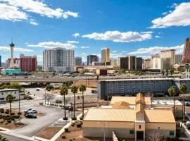 Sparkly Apt 5 Min Walk to Downtown - Free Parking