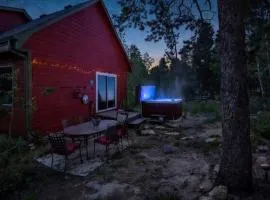 Family & Dog Welcoming Lodge with Hot Tub & Games