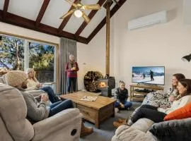 Mogul Lakeside - East Jindabyne
