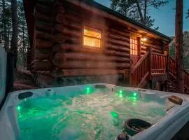 Buffalo Lodge- Cozy Log House with Hot Tub