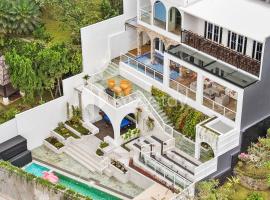 La Casa Villa by Kozystay - Dago, hotel i Bandung