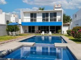 Home in Tequesquitengo