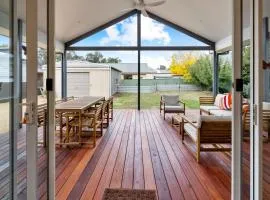 Timber Mill Cottage - Mansfield