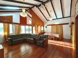 3 bedroom fully air conditioned family home -spacious, free parking