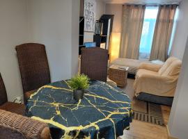 Sunny Days Cozy Apartment, хотел в Boutersem